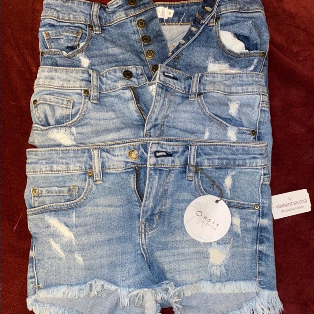 Oasis shorts bundle size small